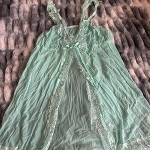 Elegant Mint Green Lace Nightgown